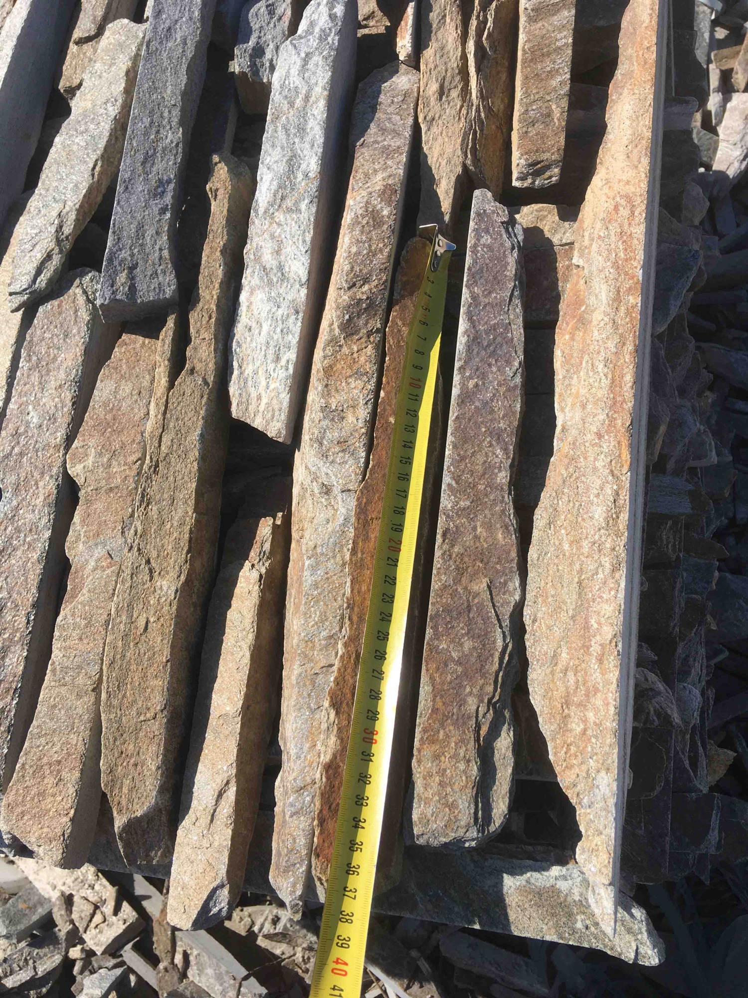 Горбушка златолит мультиколор для облицовки купить в Александровске