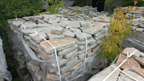 Гранитный плитняк галтованный для парковки купить в Александровске