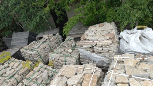 Гранитный плитняк галтованный для парковки купить в Александровске