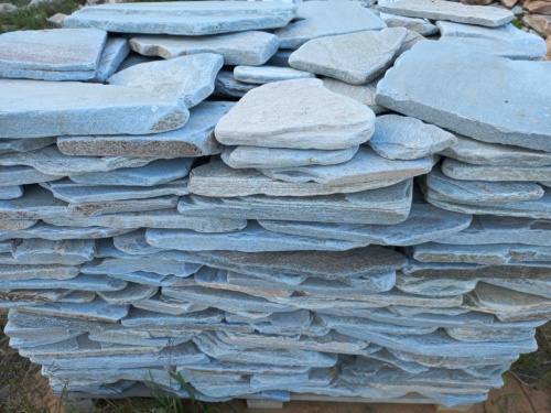 Плитняк златолит зелёный галтованный для цоколя купить в Александровске